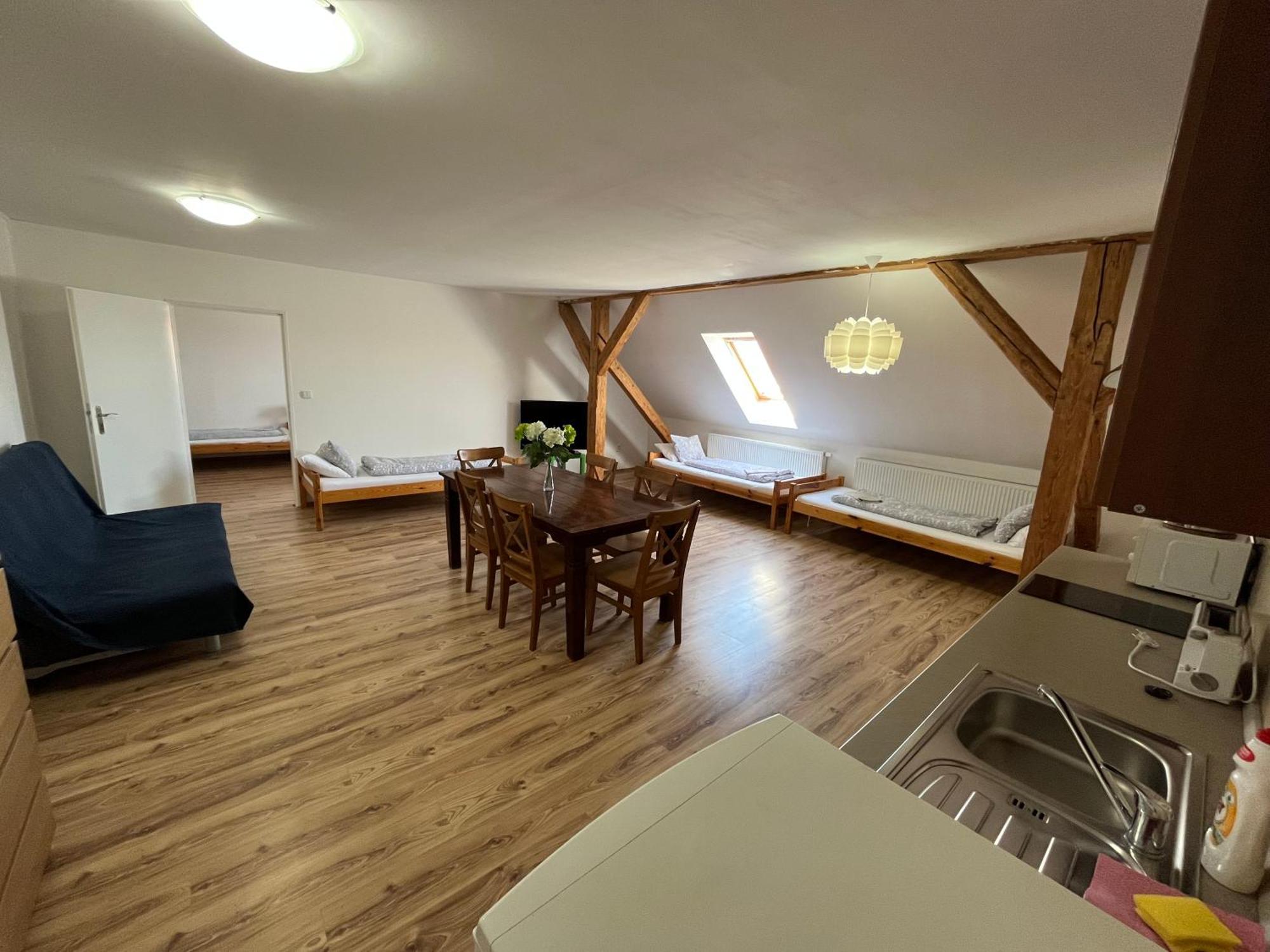 Dvur Nove Zamky Hotel Mladec Buitenkant foto
