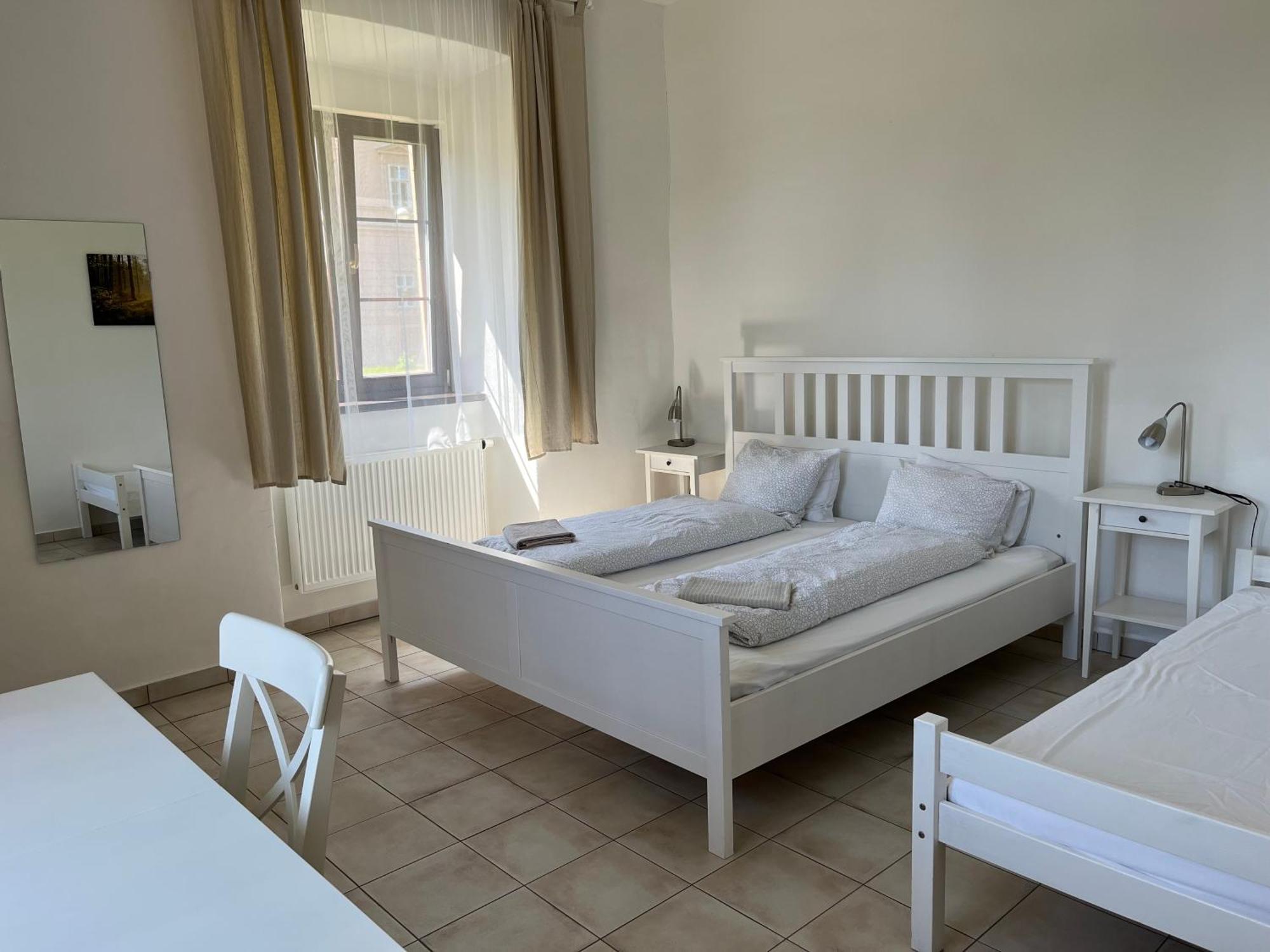 Dvur Nove Zamky Hotel Mladec Buitenkant foto