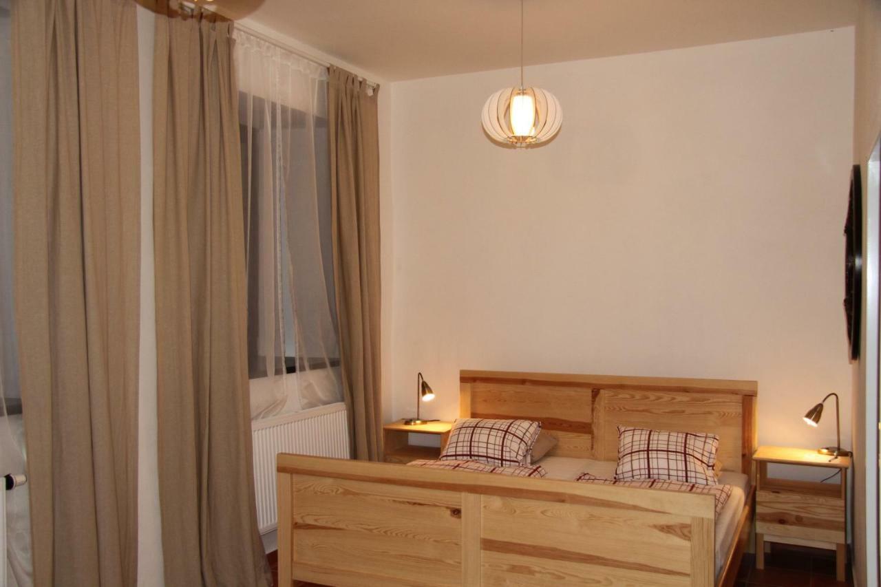 Dvur Nove Zamky Hotel Mladec Buitenkant foto