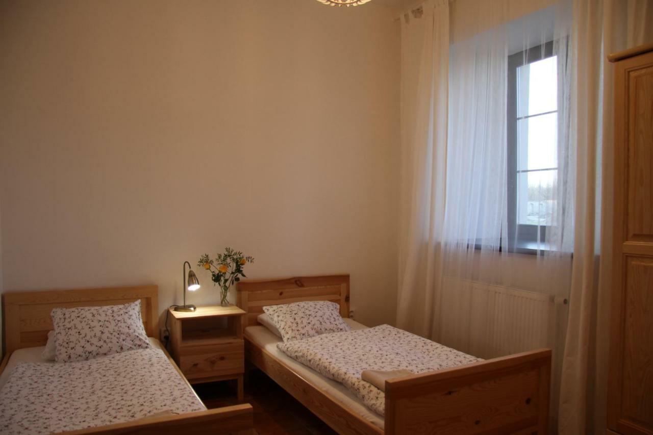 Dvur Nove Zamky Hotel Mladec Buitenkant foto